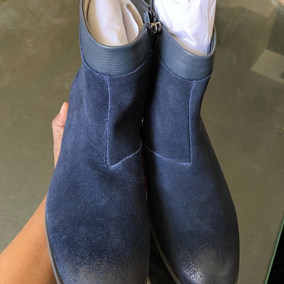 Brand new Velvet angle boots - Picture 6 of 6